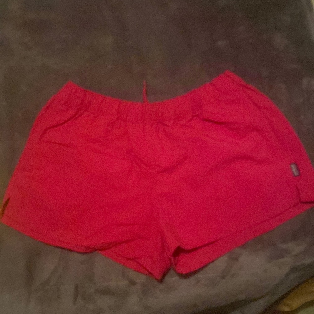 FUSIA PINK PATAGONIA SHORTS M